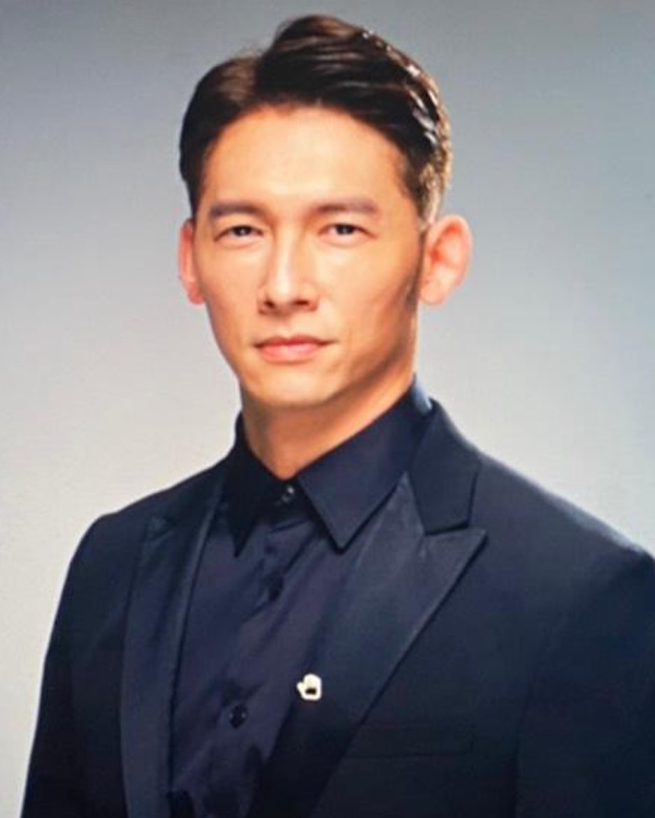 溫昇豪照片超像候選人形象照。(圖/翻攝自溫昇豪臉書)