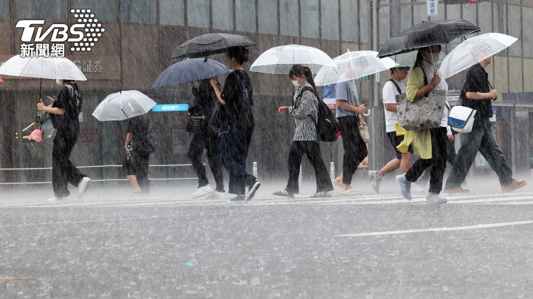 日本福岡縣、大分縣今日發布特別大雨警報。（圖／達志影像美聯社）