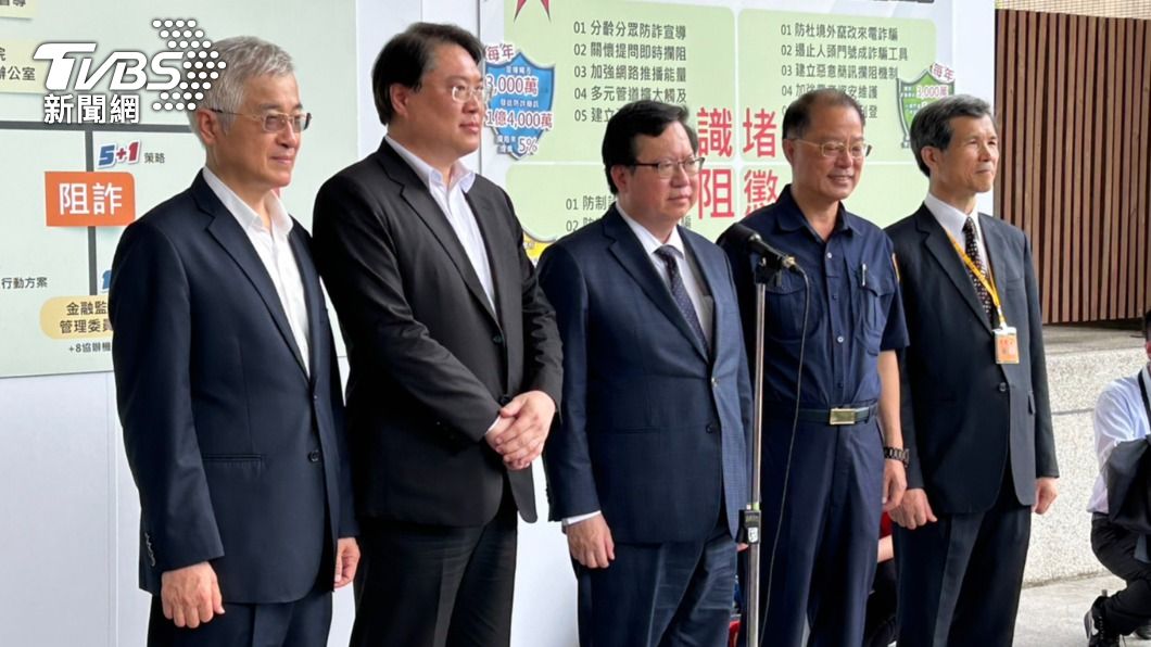 鄭文燦受訪表示,杜絕重罪犯服外役監的修法應盡快完成。(圖/黃宣尹攝)