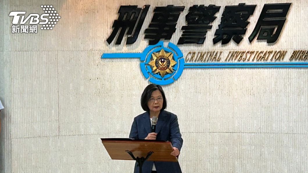 蔡英文宣導「打詐六不」 籲:沒藍勾勾不點、不加穩賺群組