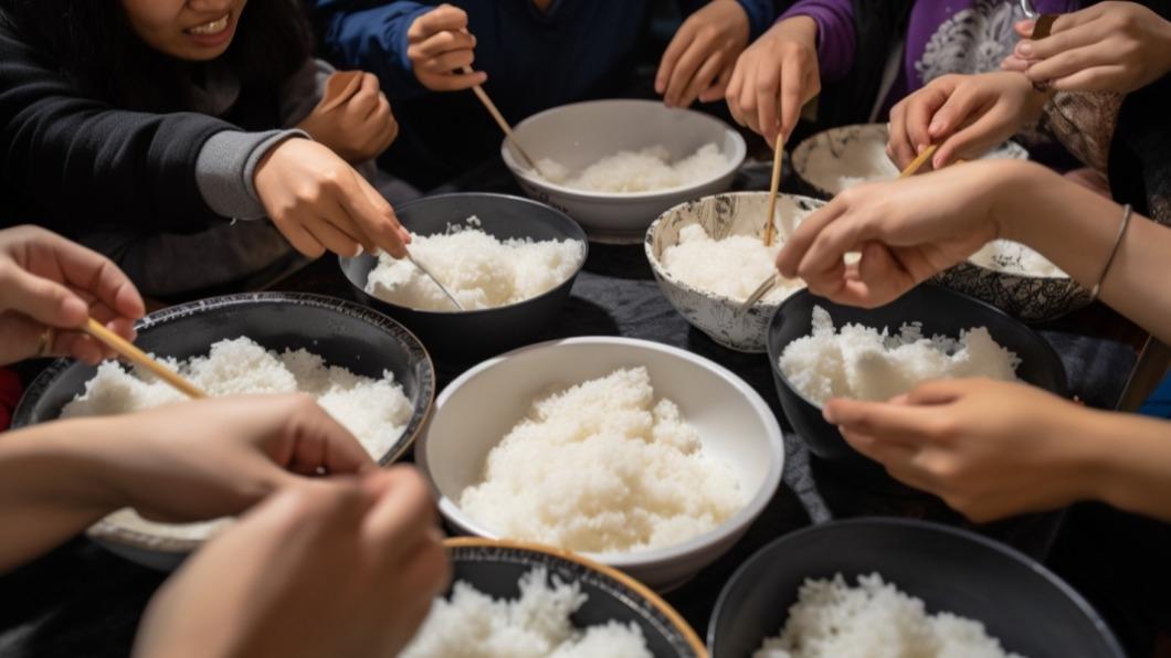 這間熱炒店白飯吃到飽要收10元 老闆曝考量:不要浪費