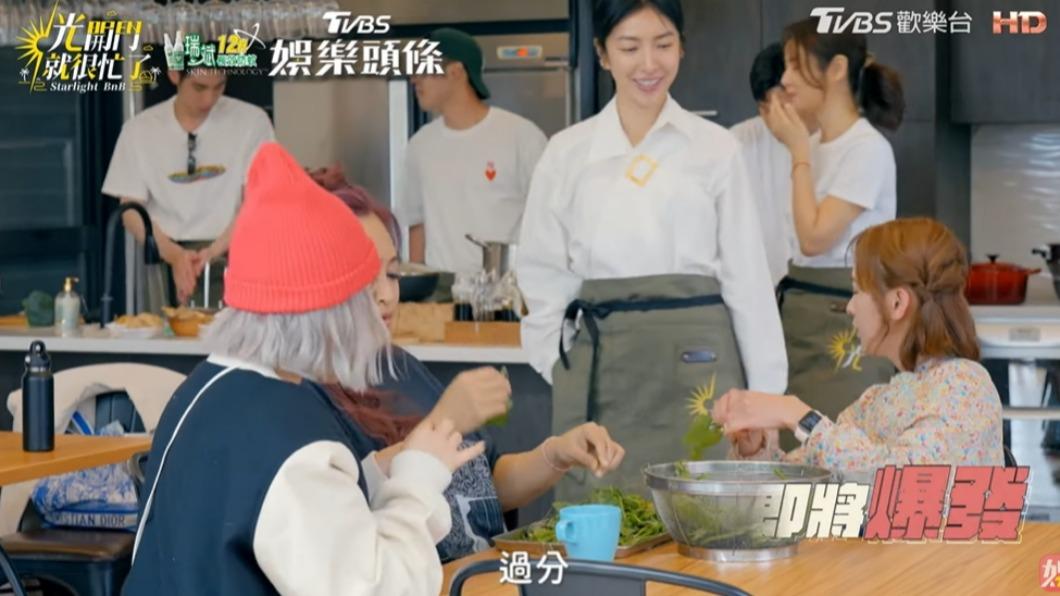 楊謹華來不及加入演戲。(圖/翻攝自《光開門就很忙了》)