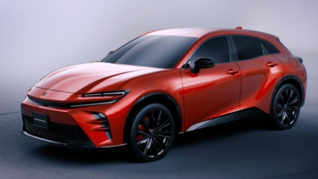 Crown Sport搭載TNGA-K平台,但車身尺碼比RAV4要來得更大。(圖/Toyota提供)