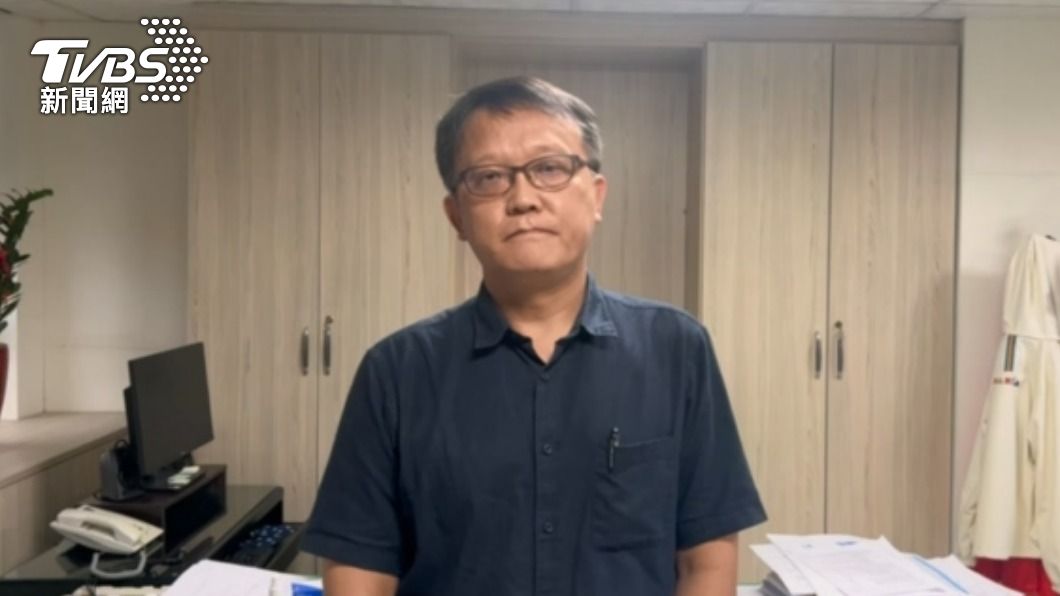 桃園市政府風景管理處長廖育儀表示現場圍籬遭破壞。(圖/TVBS)