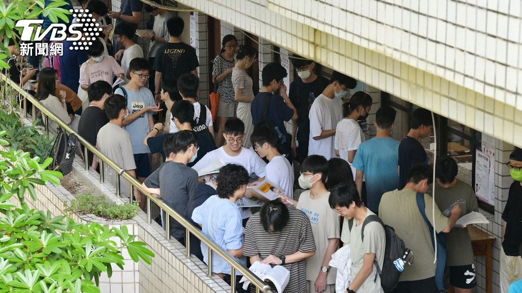 大學分科測驗今(13)日落幕。(圖/胡瑞麒攝)
