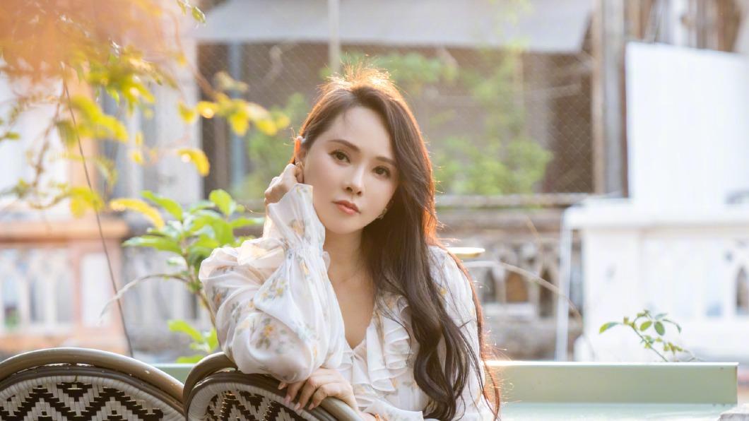 差點被打掉!伊能靜揭悽慘身世 父親拋家再婚「全因自己」