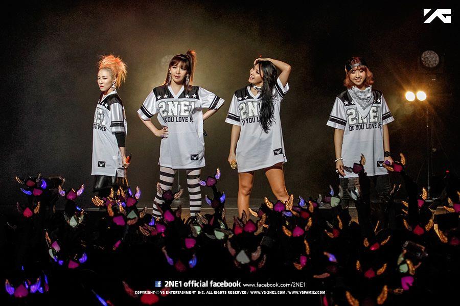粉絲們都仍期待看到2NE1能重組。(圖/翻攝自2NE1臉書)