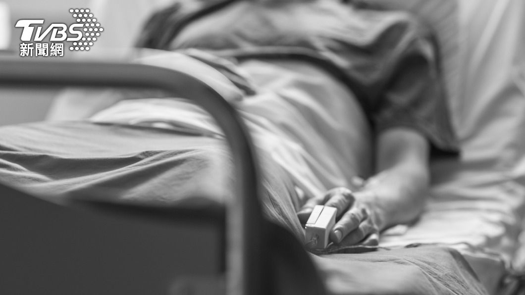 趁熟睡闖房!女病患乳房被貼藥膏 見「愛心紙條」逮色狼
