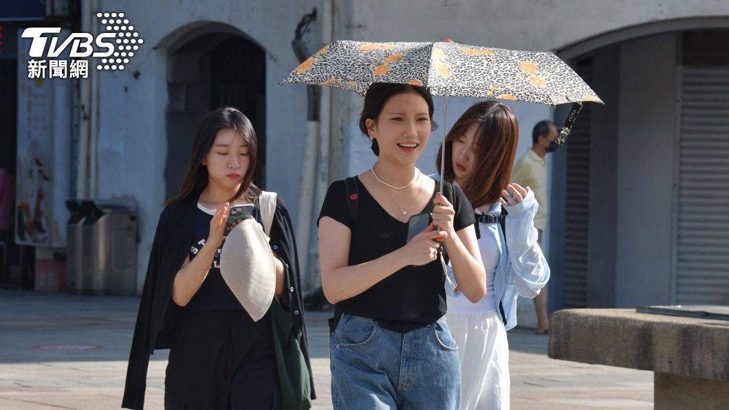天氣/紫外線達「危險等級」!2地午後大雷雨 這裡下到晚上