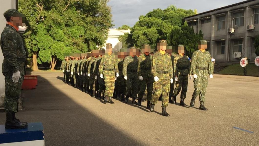 女軍官在陸軍後勤訓練中心墜樓。(圖/翻攝自陸軍後勤訓練中心臉書)