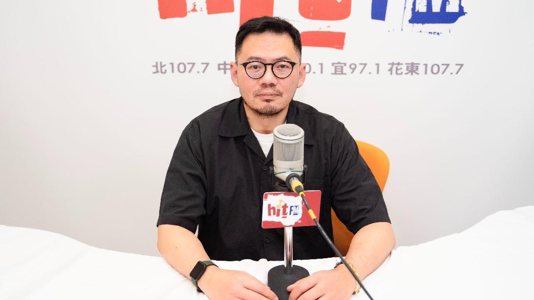 迪拉誇讚葛大為是「萬詞王」，每年都大量生產精彩金句歌詞。（圖／Hit Fm聯播網提供）