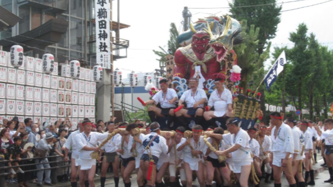 參加福岡知名祭典 男慘遭「1噸重神轎」重壓亡