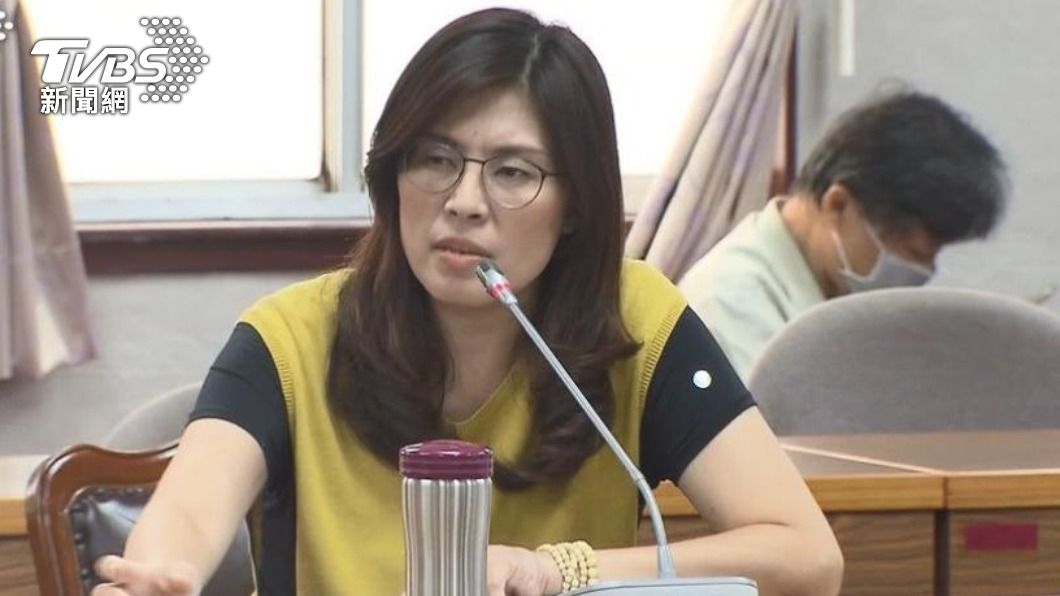 挺侯變挺韓!鄭麗文「每天召喚」 媒體人戳1關鍵:莫名其妙