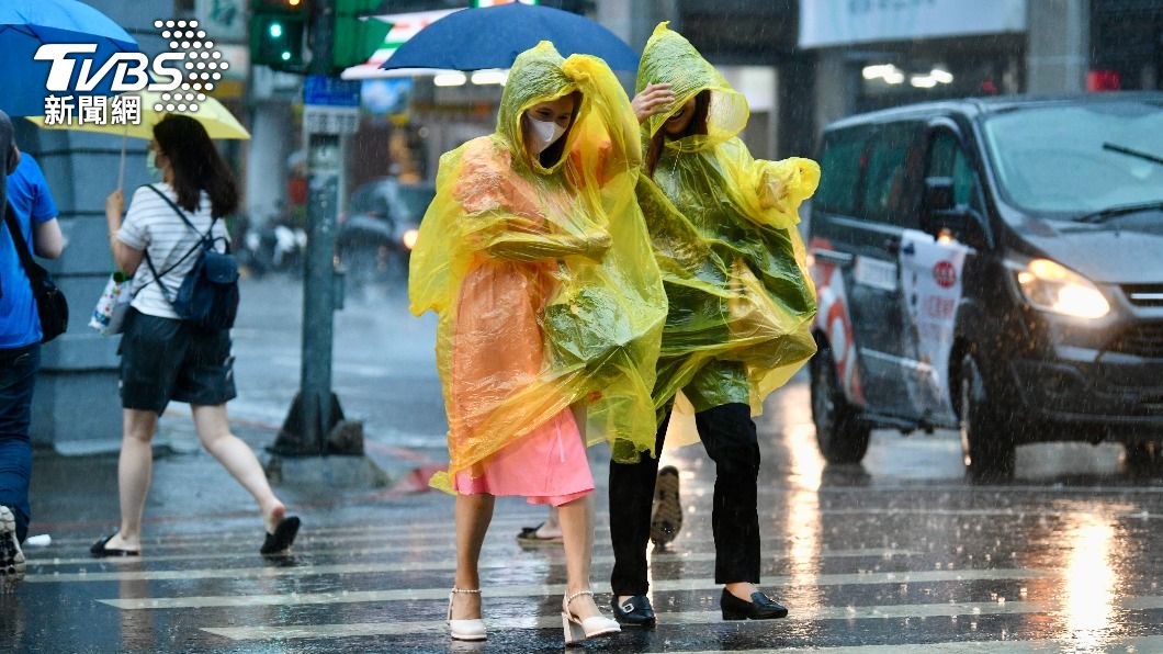 泰利將轉中颱!外圍環流發威「4區炸大雨」 又有颱風醞釀靠近
