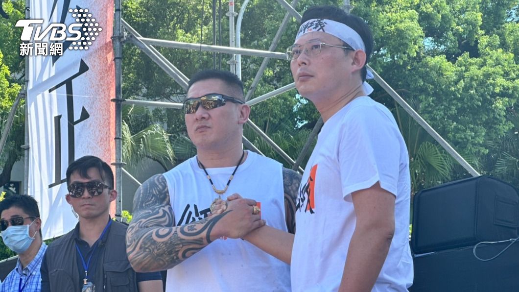 不爽「凱道活動落幕一個月」仍被死咬 黃國昌開直播轟:綠側翼太離譜了