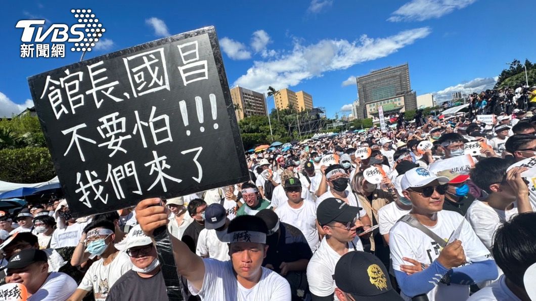 黃國昌、館長今天舉辦716大遊行。（圖／區國強攝）