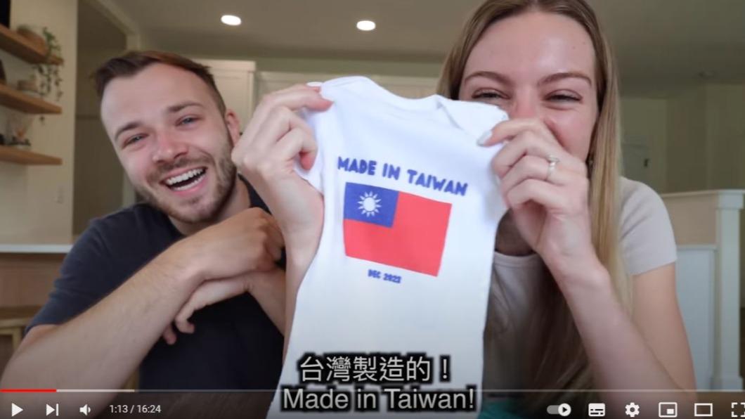 莫彩曦分享懷孕 媽媽看到「Made in Taiwan」寶寶連身衣大哭