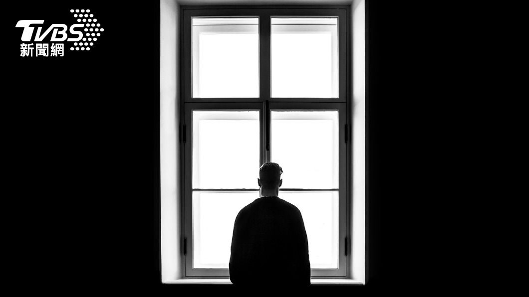 巨蟹座不主動聯繫對方是因為他們認為情感是雙方共同付出。（示意圖／shutterstock達志影像）