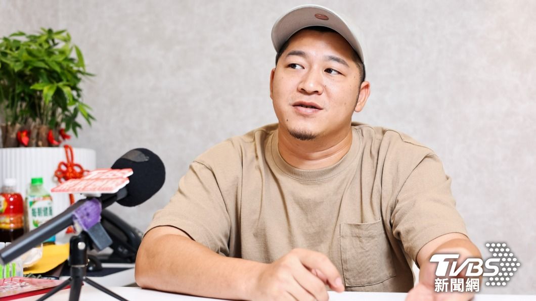 草爺很感謝夥伴為頻道的付出。(圖/趙世平攝)