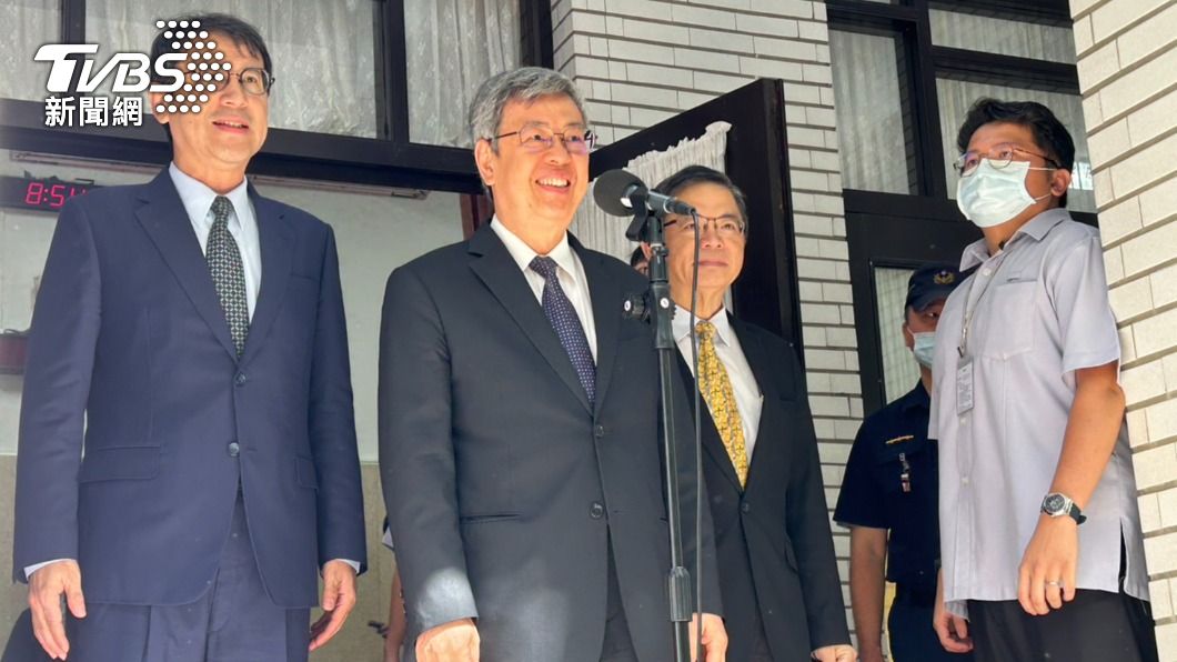 陳建仁赴立法院就性騷擾防治相關事宜進行專案報告，並於報告前受訪。（圖／黃宣尹攝）