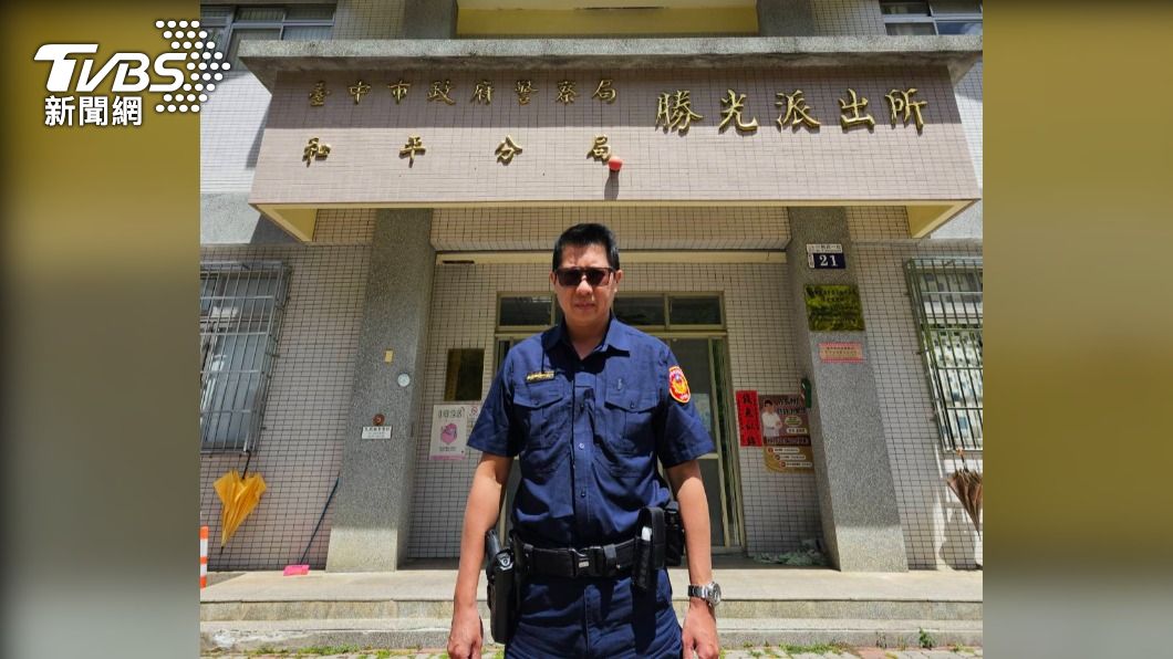張明殷說,藉由服務民眾的過程中,漸漸找到自我的價值。(圖/TVBS)