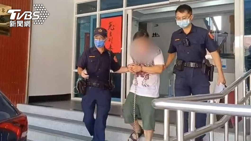 警方將人依法送辦。(圖/TVBS)