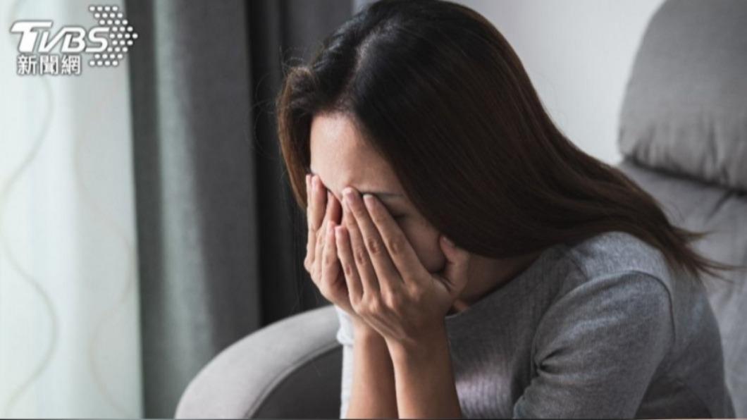 醫師點出疲勞及壓力都會導致免疫力變差,進一步讓肌膚情形惡化。(示意圖/shutterstock達志影像)
