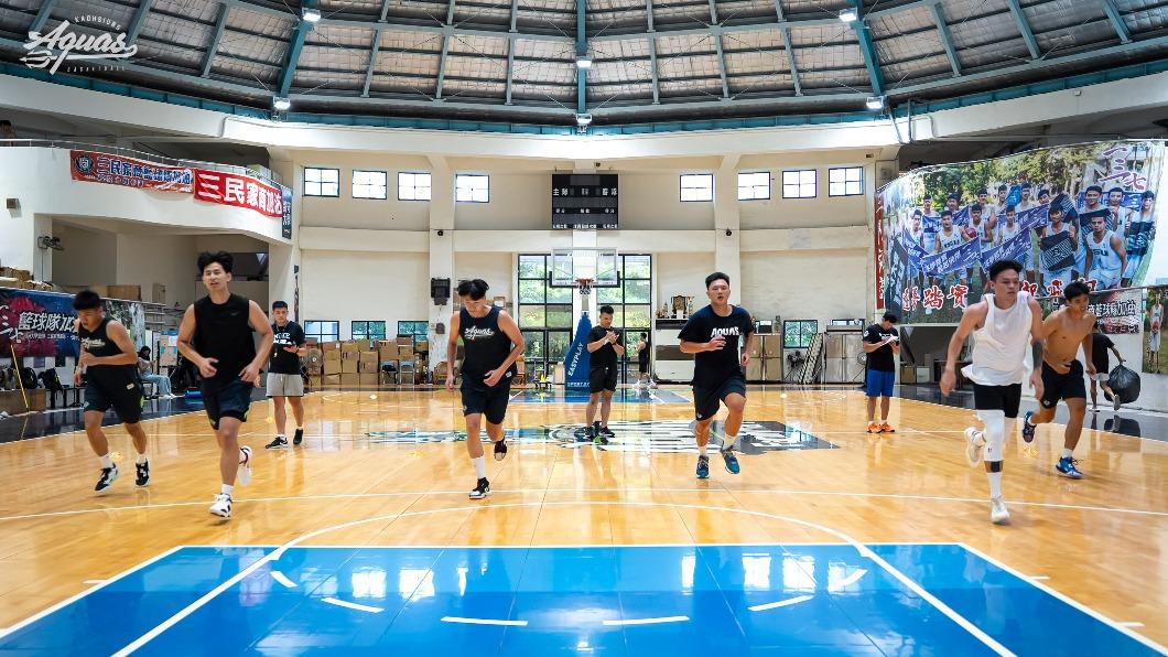 海神本週開訓,今天進行間歇性體能測驗。(圖/球團提供)