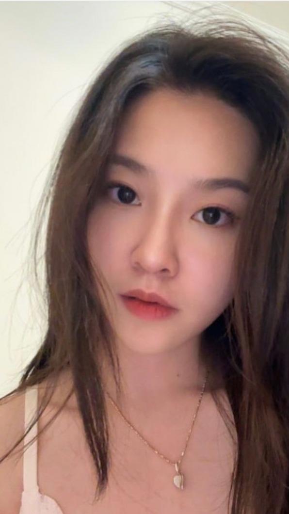 陳紫渝在IG上PO出性感照。（圖／翻攝自陳紫渝IG）