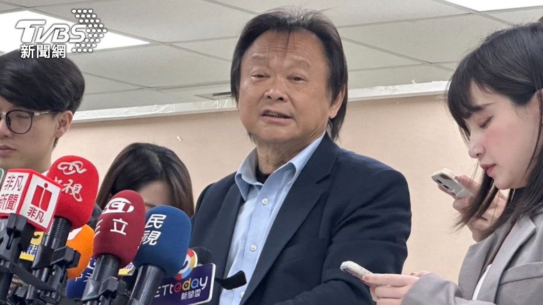 酸朱、柯像去捷運站等火車 王世堅:跑錯站還拖一票人下水