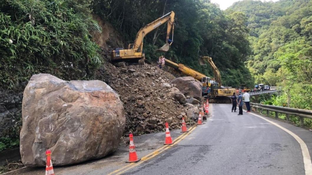 北宜公路50公里處附近最近在施做邊坡工程。（圖／翻攝社會事新聞影音）