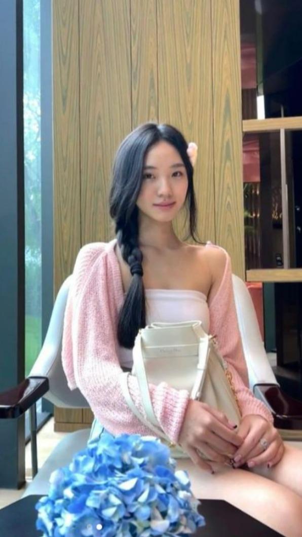 Lily正值16歲的美好年紀。(圖/翻攝自Lily臉書)