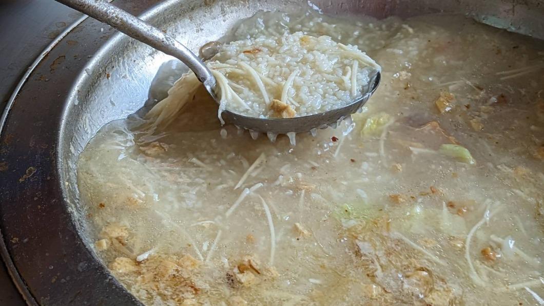 買15碗阿堂!台北驚見CP值超高「20元鹹粥」 地點曝光了