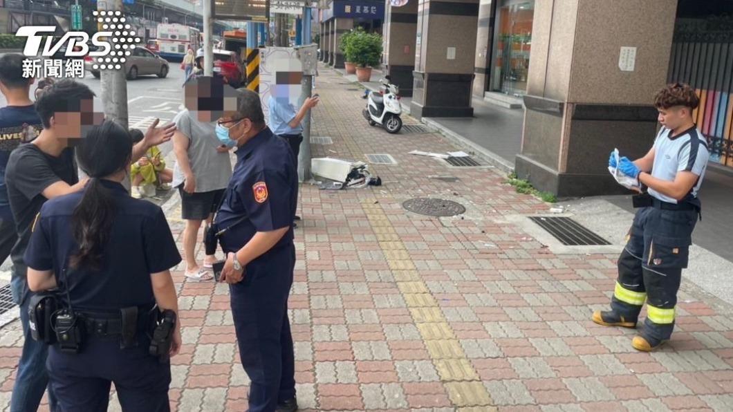 警方趕到意外現場。(圖/TVBS)