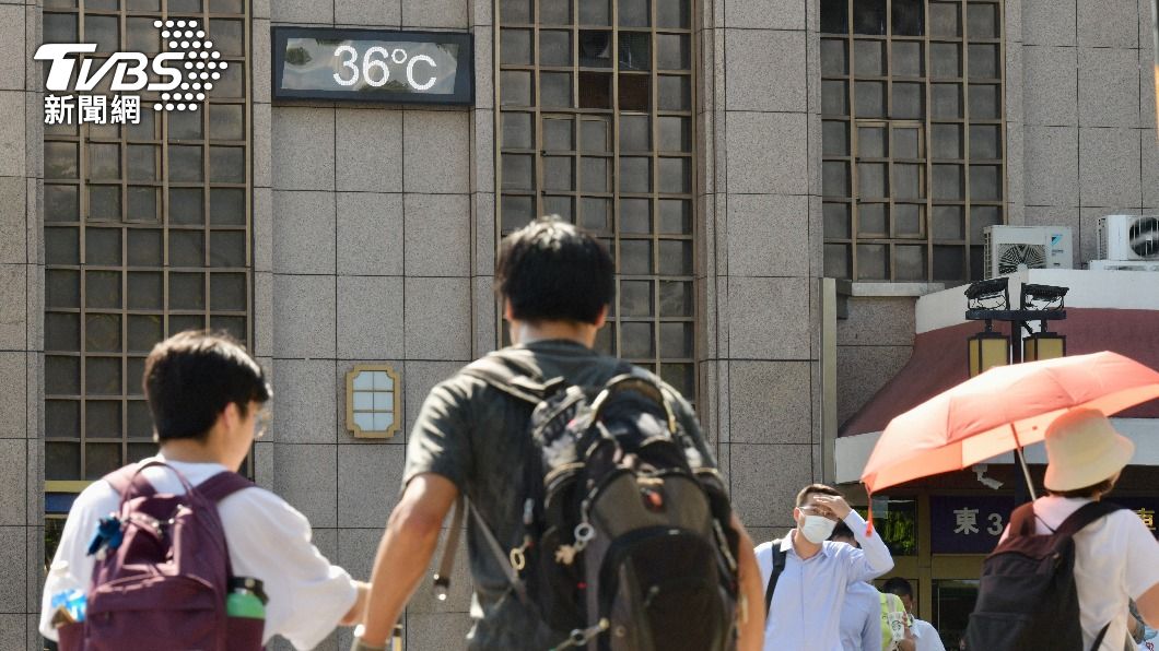 超過9成勞工認為,政府應該制定「高溫假」。(圖/胡瑞麒攝)