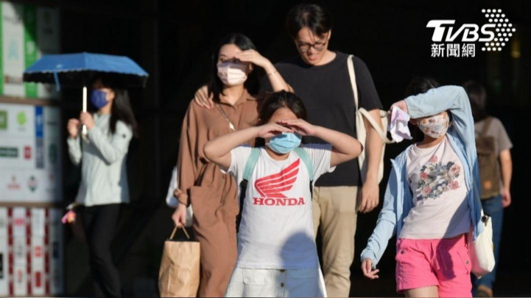 幼童不適合喝青草茶。(圖/胡瑞麒攝)