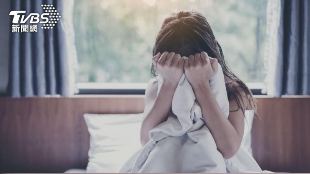 少女開轟趴狂喝醉倒!隔日上網驚覺「成性侵片主角」崩潰