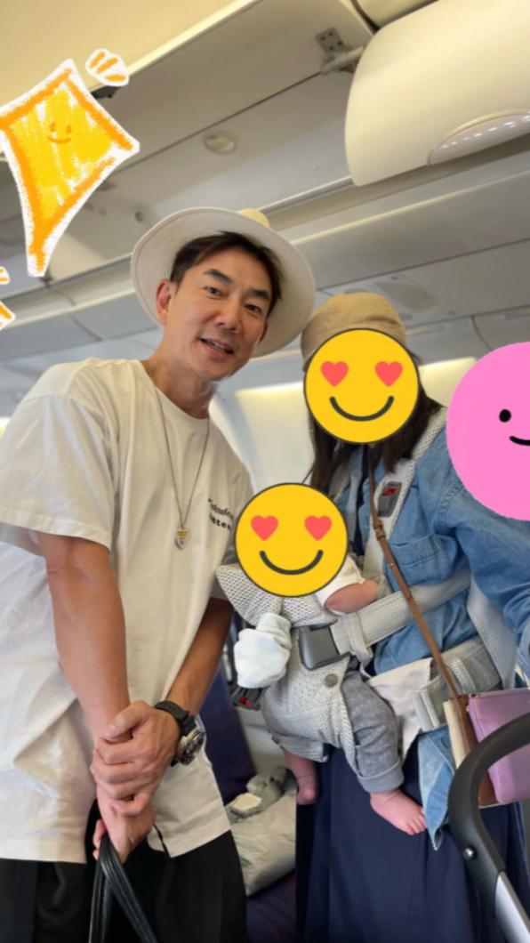 媽媽獨自帶娃搭飛機手忙腳亂超無助,任賢齊暖心幫提行李。(圖/翻攝自民眾小紅書)