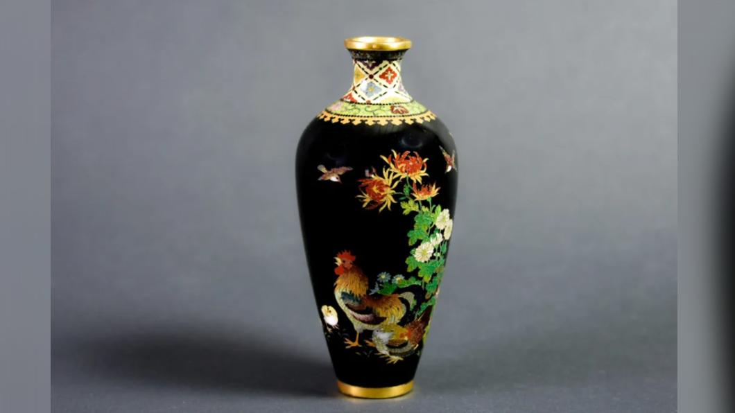 英夫婦買百元小花瓶 鑑定後竟是「日本大師作品」超驚喜