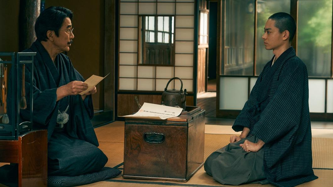 役所廣司、菅田將暉有精彩對手戲。(圖/中影提供)