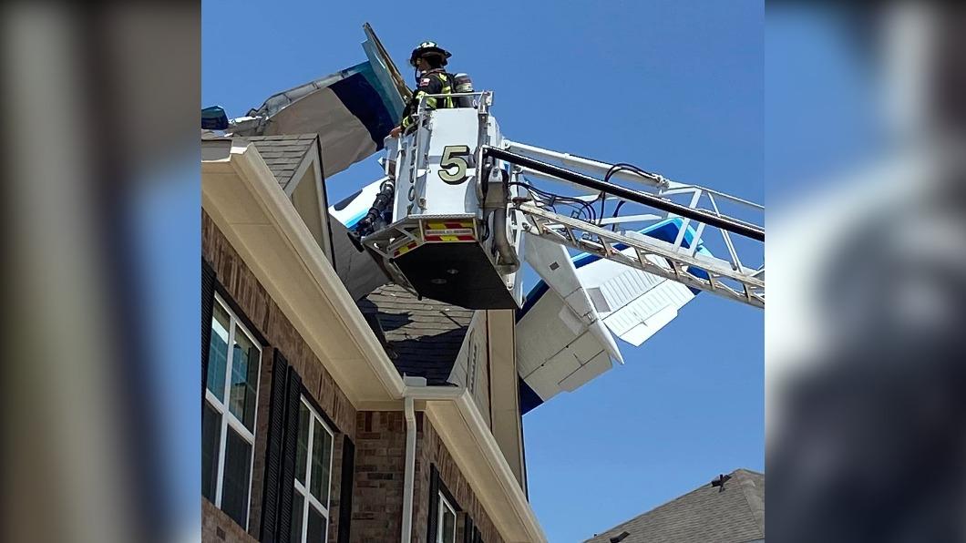 機上3人經治療後已無大礙,於周日稍晚出院。(圖/翻攝自Georgetown Texas Fire Department臉書)
