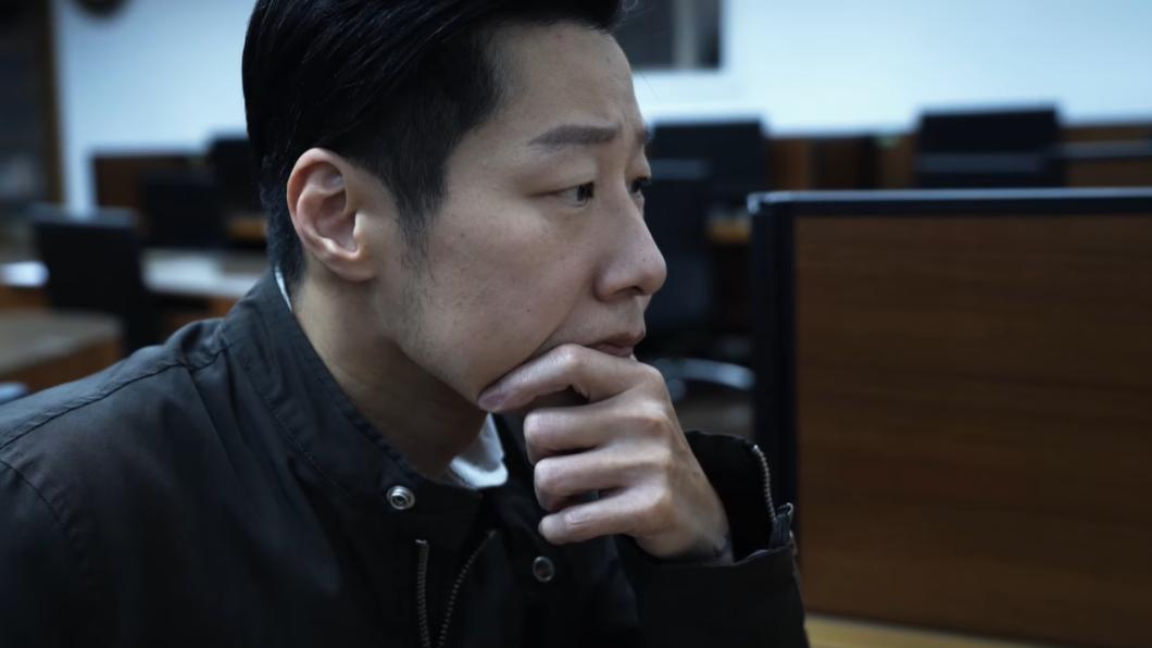 林昶佐意外發現外公是228受害家屬,因而拼湊史料,期盼能恢復外公名譽。(圖/翻攝自林昶佐臉書)