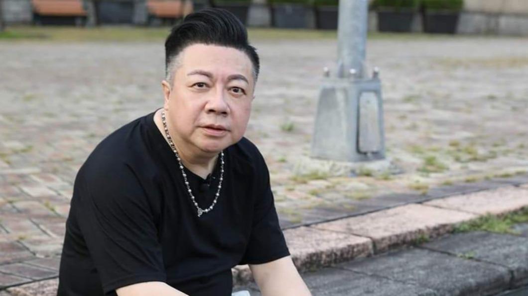 熱心男子正是主持人董至成。(圖/翻攝自董至成臉書)