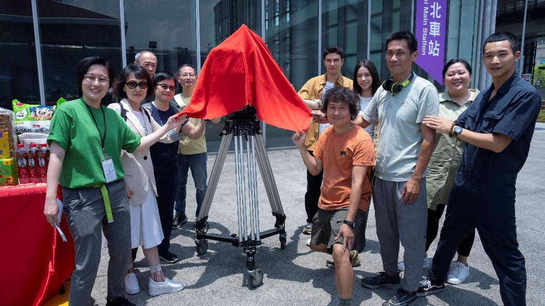 《人生清理員》影集版日前正式開鏡。（圖／果陀娛樂提供）