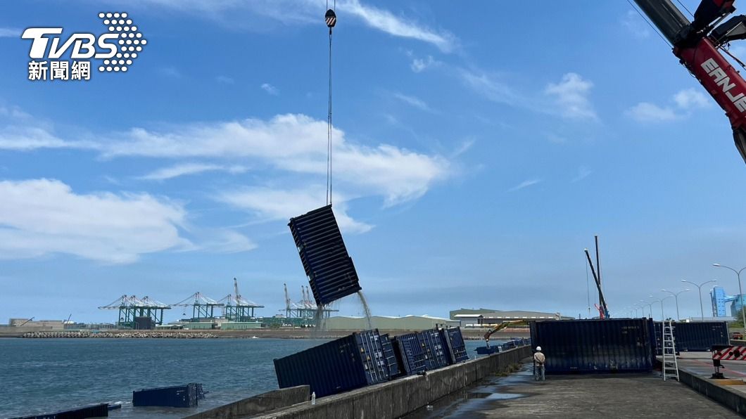 天使輪貨櫃打撈、除油污費用高 高雄港不排除提告