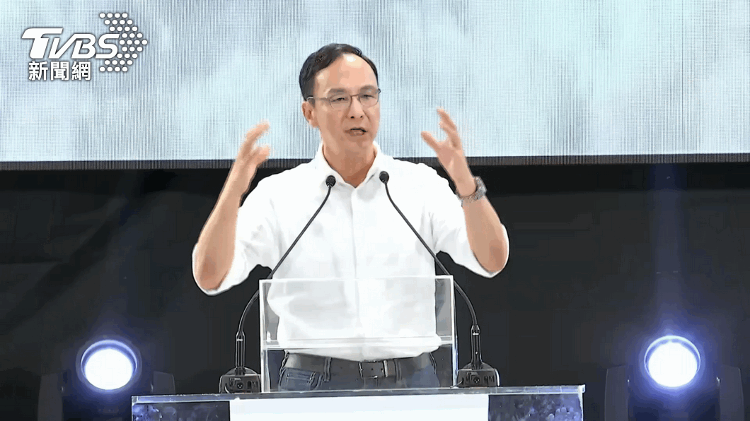 沈富雄認為,現在只有朱立倫能夠對郭台銘「下手」。(圖/TVBS資料照)