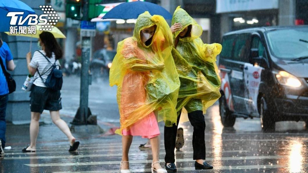 快訊/杜蘇芮颱風直逼!雨彈狂掃10縣市「豪大雨特報」地區曝