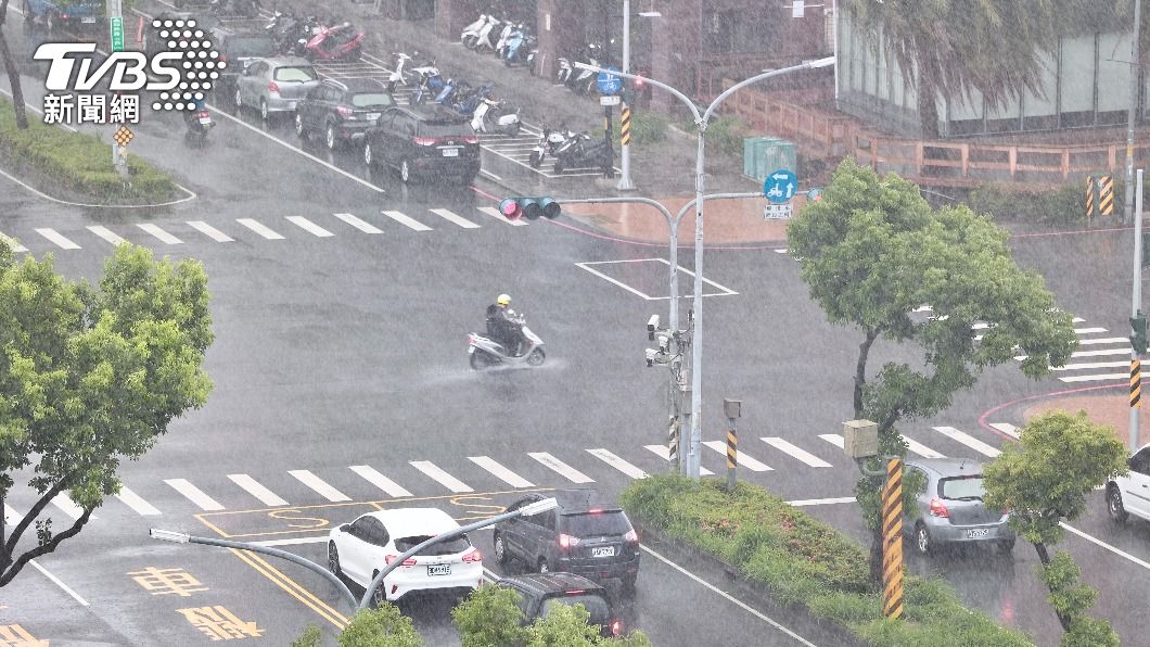 放颱風假遭譏「天龍人嬌貴」! 過來人警告:風能吹翻車