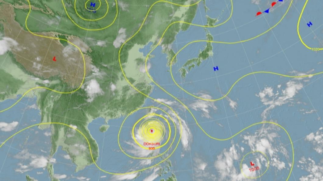 地面天氣圖。(圖/氣象局)