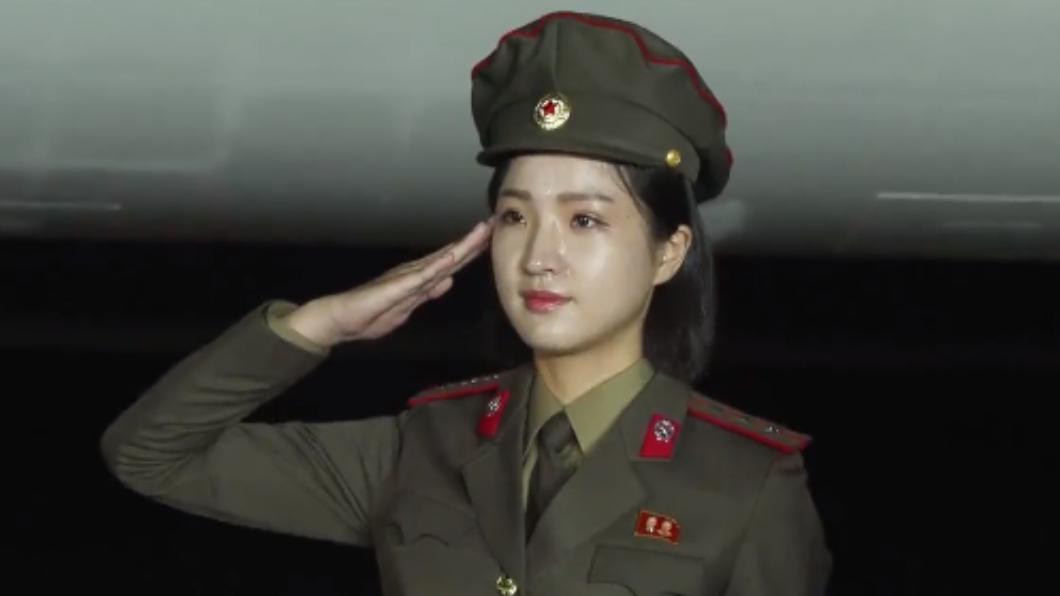 俄防長蕭依古見金正恩稱「見解一致」 北韓正妹軍官引關注